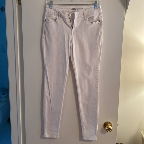 Mid Rise Old Navy Rockstar White Jeans - Picture 2 of 4